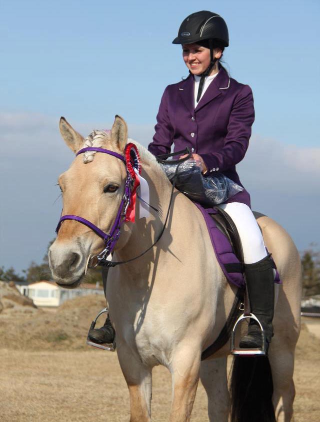 Unni Marina Berge & her fjord horse winner of 70km endurance race